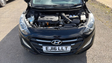 Hyundai i30 1.6 CRDi Blue Drive SE 5dr Diesel Hatchback